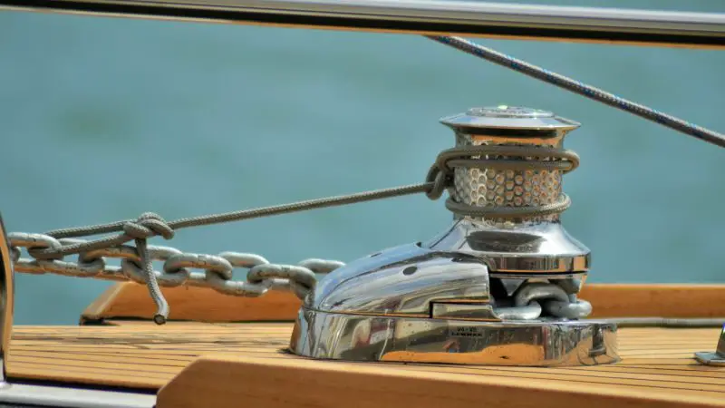 Un comparatif de guindeaux qui décrit les meilleures marques de guindeaux pour bateau.